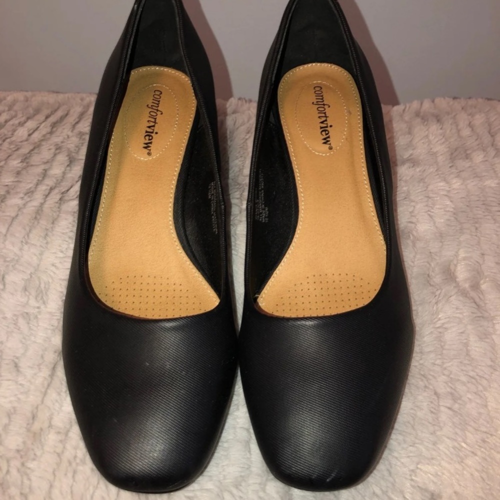 Women’s work shoes